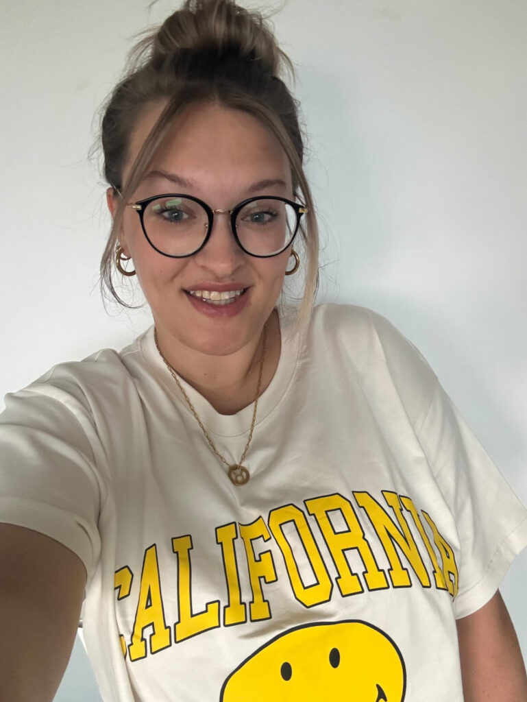 5436D740 216F 4D21 AF54 4879954FA1F8